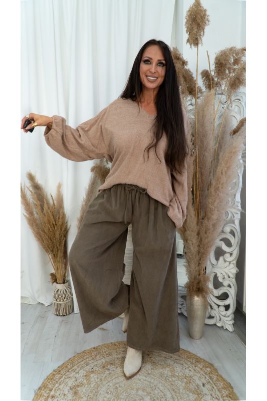 Bow corduroy trousers